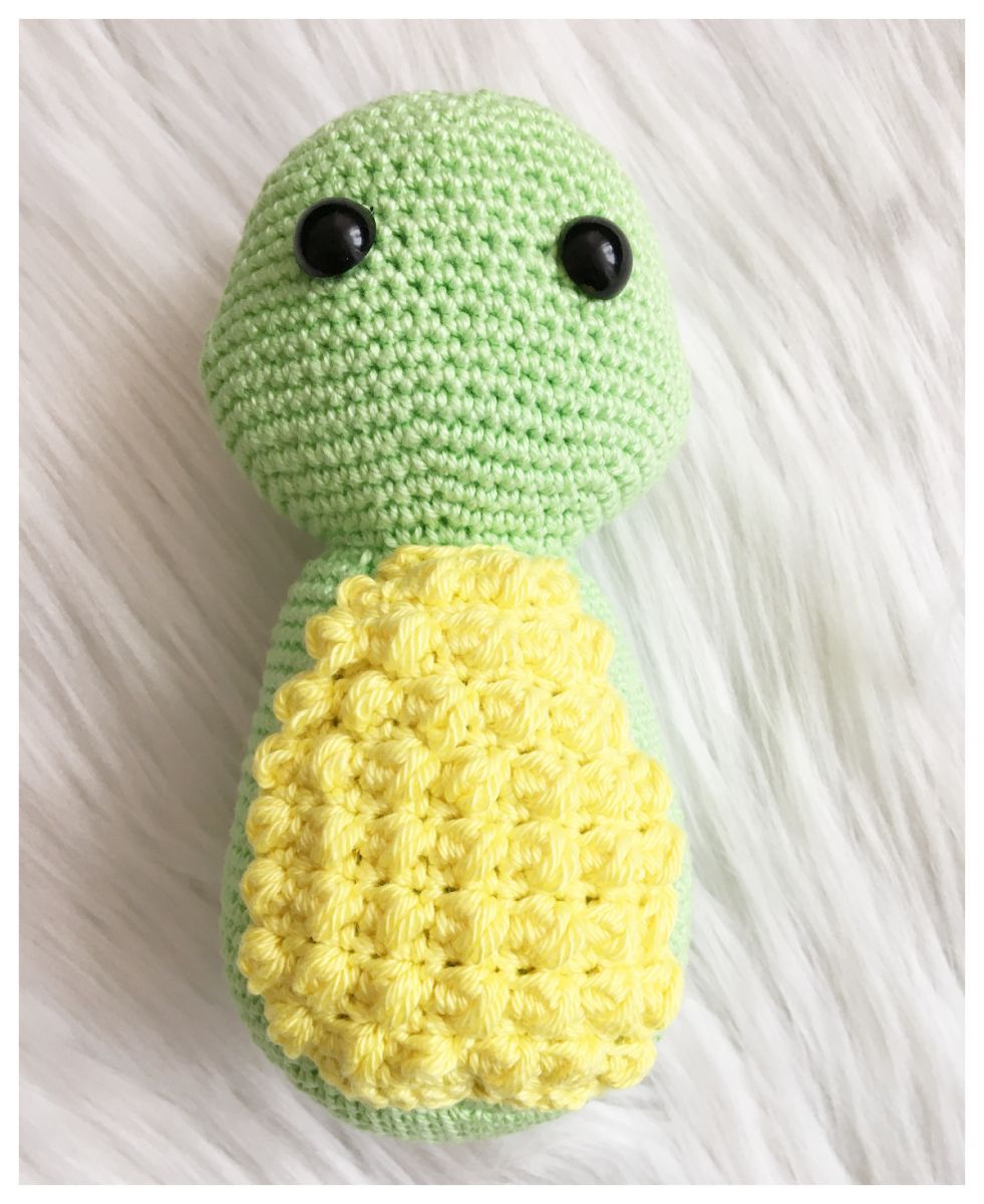 Blog-Inhaltsbild für 'Krokodino Konrad, kostenlose Häkelanleitung'